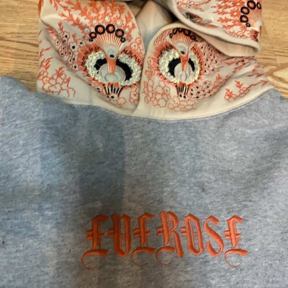 Tna M grey crop hoodie - Picture 5 of 5